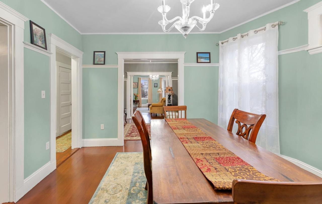 Bright & Spacious 2Br Apartment, Mins From Downtown Boston, Parking Exterior photo