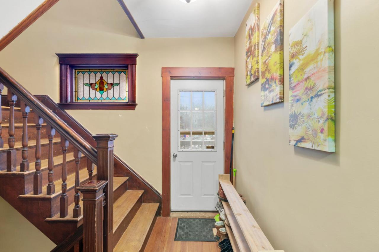 Bright & Spacious 2Br Apartment, Mins From Downtown Boston, Parking Exterior photo