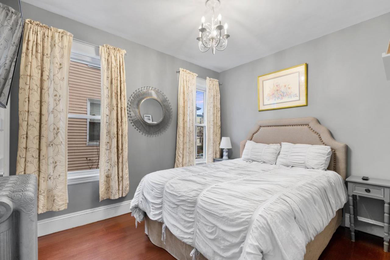 Bright & Spacious 2Br Apartment, Mins From Downtown Boston, Parking Exterior photo