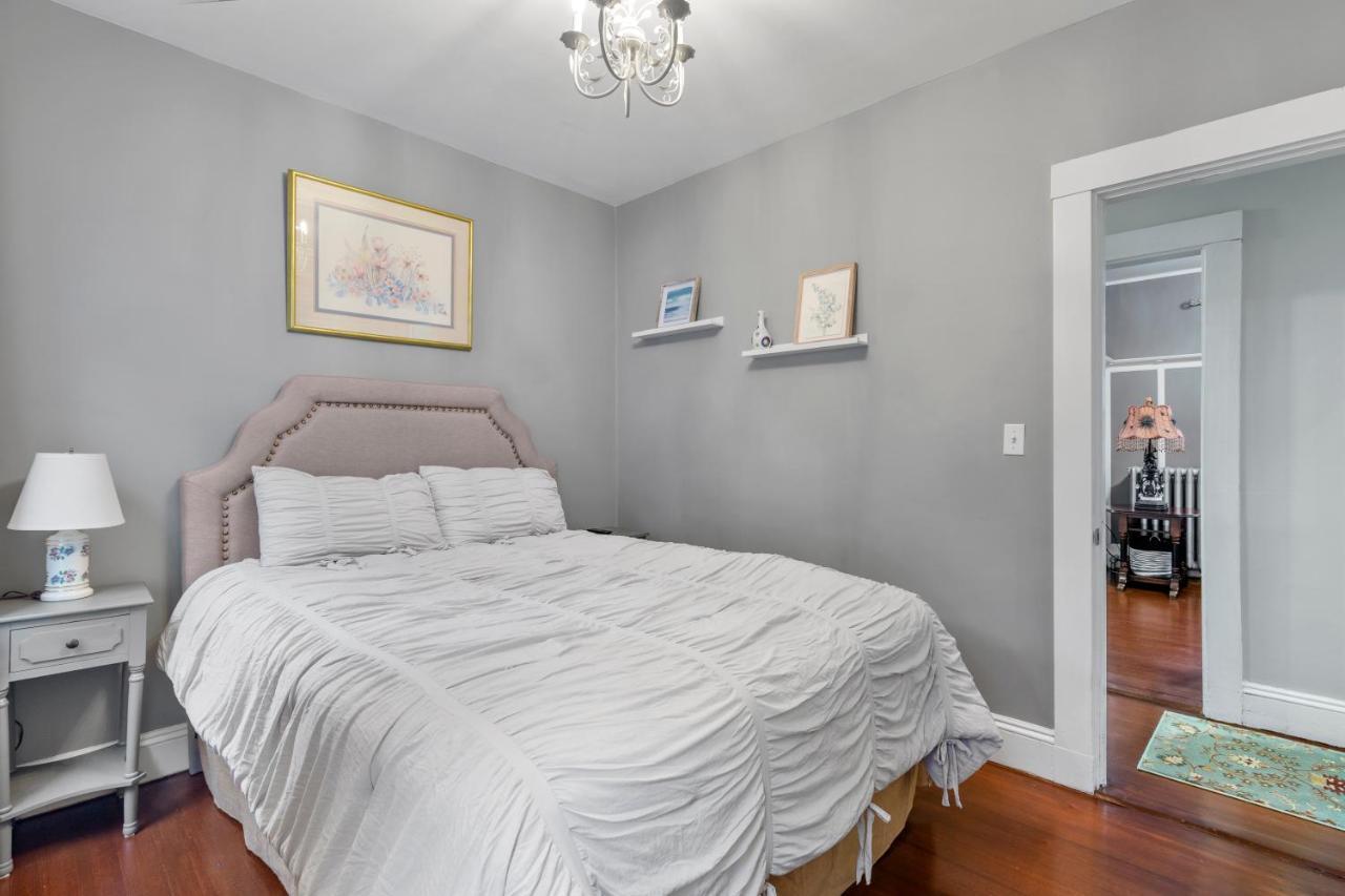 Bright & Spacious 2Br Apartment, Mins From Downtown Boston, Parking Exterior photo