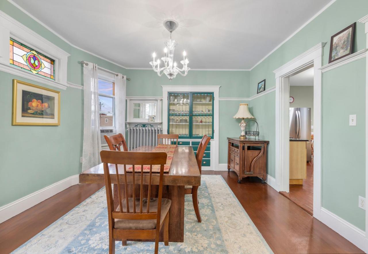 Bright & Spacious 2Br Apartment, Mins From Downtown Boston, Parking Exterior photo