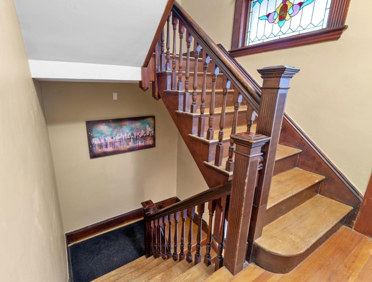 Bright & Spacious 2Br Apartment, Mins From Downtown Boston, Parking Exterior photo