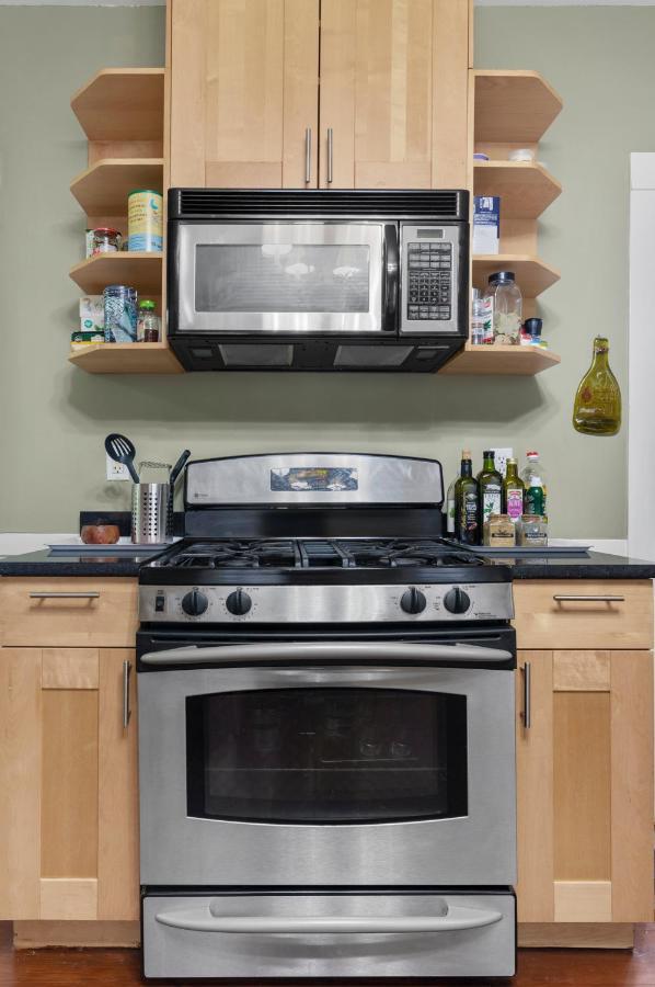 Bright & Spacious 2Br Apartment, Mins From Downtown Boston, Parking Exterior photo