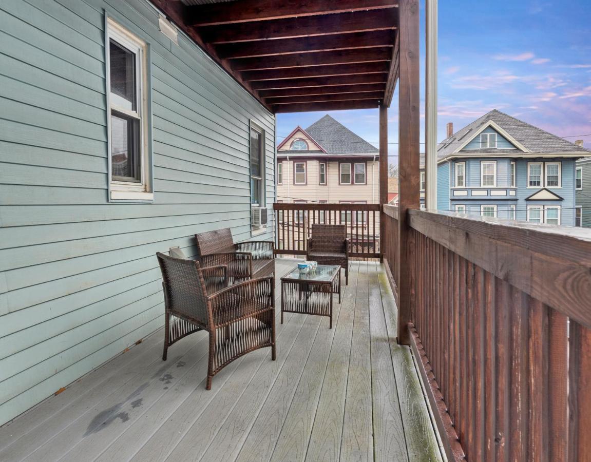 Bright & Spacious 2Br Apartment, Mins From Downtown Boston, Parking Exterior photo