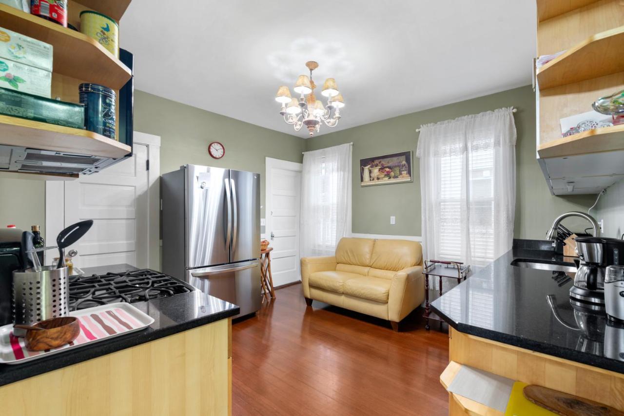 Bright & Spacious 2Br Apartment, Mins From Downtown Boston, Parking Exterior photo